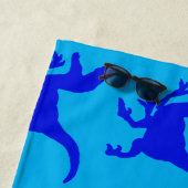 Rampaging Dinosaurus Beach Towel Strandlaken (In situ)