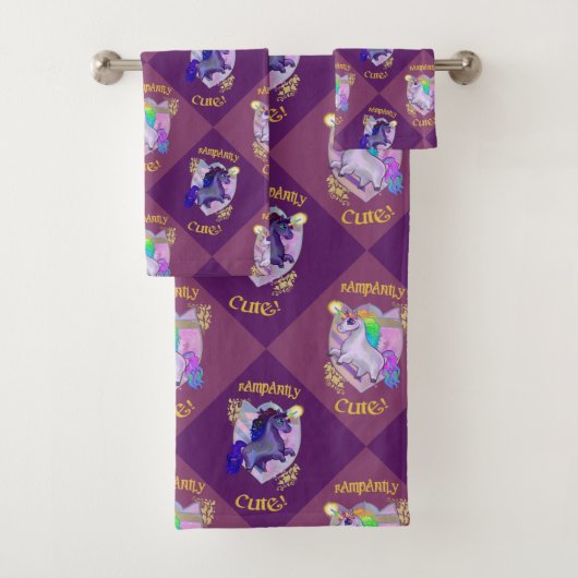 Rampantly Cute Unicorn Renaissance Bad Handdoek (Insitu)