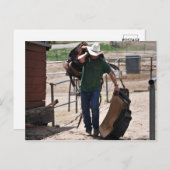 Ranch Cowboy met een zadel Briefkaart (Voorkant / Achterkant)