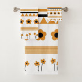 Rand Streep Bloem Driehoek Boho Patroon Bad Handdoek (Insitu)