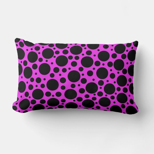 Random Polka Dots: zwart op Hot Pink Kussen (Voorkant)