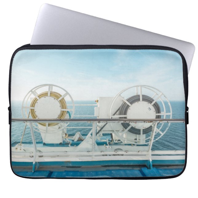 Rang van een cruiseschip laptop sleeve (Voorkant)