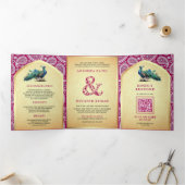 Rani Roze Paisley Indiase Peacock QR Code Bruiloft Drieluik Uitnodiging (Binnen)