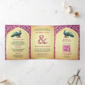 Rani Roze Paisley Indische Pauw QR Code Bruiloft Drieluik Uitnodiging (Binnen)