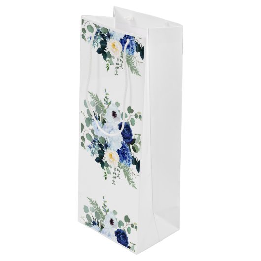 Ranunculus Anemone Hydrangea Roos Witte achtergron Wijn Cadeautas (Voorkant Gekanteld)