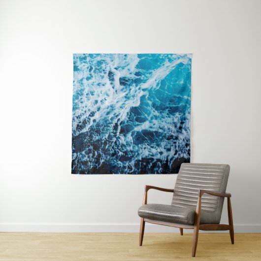 Rapid sea while sailing ship. Dramatic and picture Wandkleed (In situ)