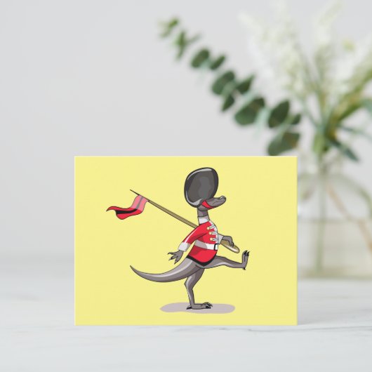 Raptor verkleedde zich als een Britse garde. Briefkaart (Staand voorkant)