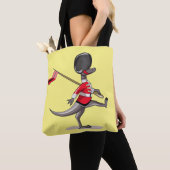 Raptor verkleedde zich als een Britse garde. Tote Bag (Dichtbij)
