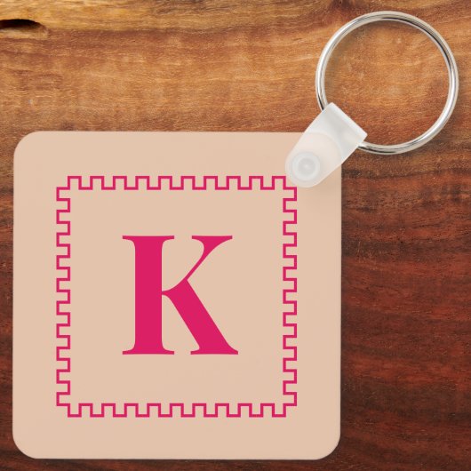 Raspberry and Desert Sand Square Border Monogram Sleutelhanger (Achterkant)
