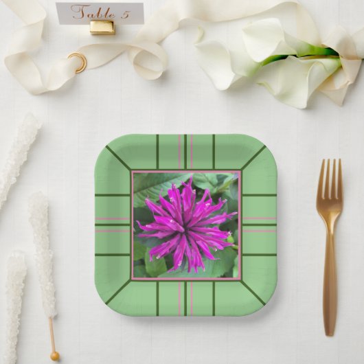 "Raspberry bee Balm" Square Wedding Papieren Bordje (Huwelijk)