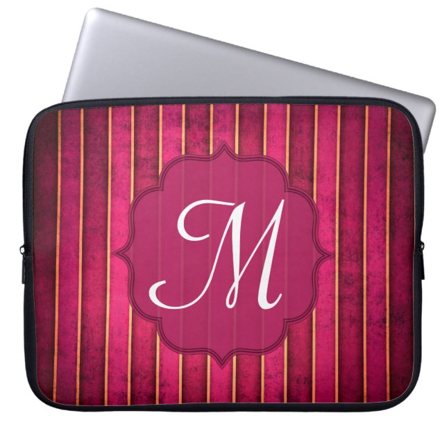 Raspberry Gold Stripe Mod Monogram 15-inch laptop  Sleeve (Voorkant)