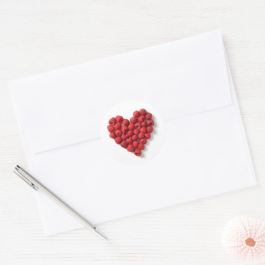 Raspberry Heart Ronde Sticker (Envelop)