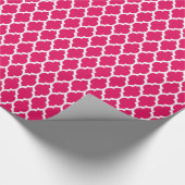 Raspberry White Moroccan Quatrefoil Pattern #4 Cadeaupapier (Hoek)