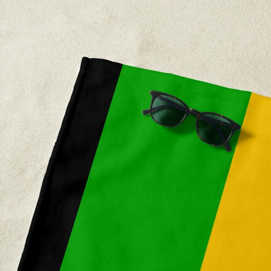 Rasta Flag Coloured Striped Monogram Reggae Strandlaken (In situ)