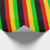Rasta Stripes met zwart omslagpapier Cadeaupapier (Hoek)