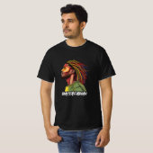 Rastafari met kleurrijk Dreadlock haar T-shirt (Voorkant volledig)