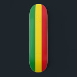 Rastafarian Flag Rasta Ethiopian Persoonlijk Skateboard<br><div class="desc">Rode,  groene en gele kleuren vertegenwoordigen de vlag van het Rastafarianisme,  maar zijn ook een vlag van Ethiopië. Hier is een Rasta-cadeau van hoge kwaliteit en een geweldig design voor alle rastafariërs. Bezoek onze winkel om meer coole Rasta-cadeautjes en andere cadeauideeën van wereldvlaggen te vinden.</div>