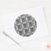 Raster van zwart-wit geometrische patronen, 01 ronde sticker (Envelop)