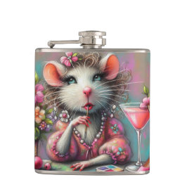  rat dame met een martini overweegt heupfles