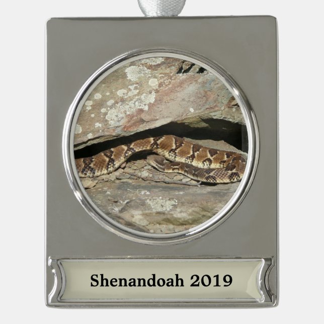 Rattlesnake in het Nationaal Park Shenandoah Verzilverd Banner Ornament (Voorkant)