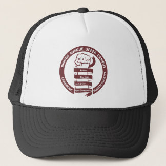 RAUC pet met bordeauxrode logo