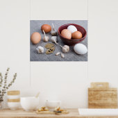 Rauwe eieren, knoflook en specerijen in de keuken poster (Keuken)