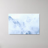 Raven, besneeuwde bergen en wolken canvas afdruk (Voorkant)