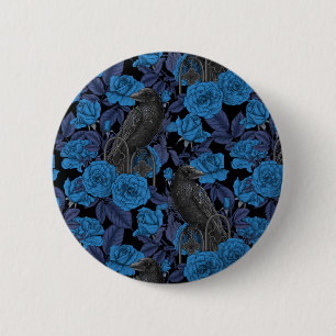 Raven en blauwe rozen ronde button 5,7 cm