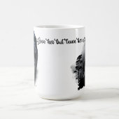 Raven en wolf die op de maan huilen koffiemok (Center)