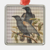  Raven Ephemera op Taupe Harlequin Pattern Metalen Ornament (Voorkant)