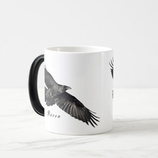 Raven Gifts Magische Mok (Voorkant links)