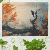 Raven in het Misty Autumn Forest Theedoek (Gevouwen)