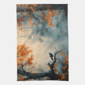 Raven in het Misty Autumn Forest Theedoek (Verticaal)