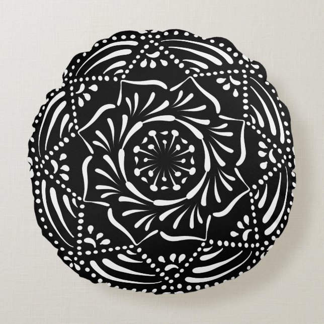Raven Mandala Rond Kussen (Voorkant)