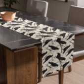 Raven on Branches Halloween crows Korte Tafelloper