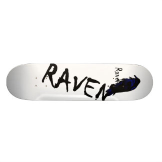 Raven op het schaarste van Raven Skateboard