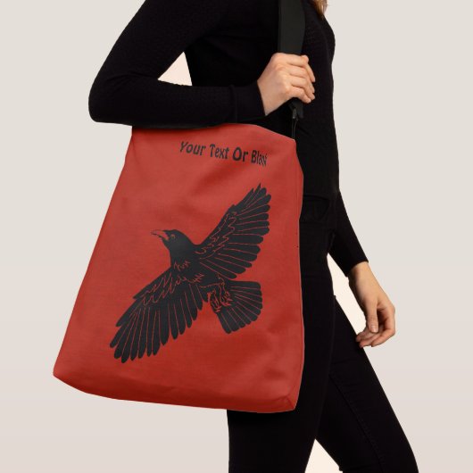 Raven op rood crossbody tas (Dichtbij)