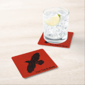 Raven op rood kartonnen onderzetters (Insitu)