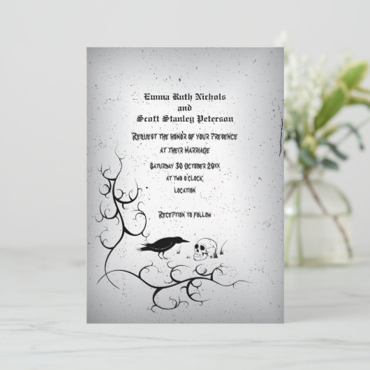 Raven, schedel en  gotische grijs bruiloft kaart (Staand voorkant)
