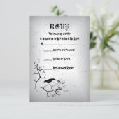 Raven, schedel en  hoek Gotische bruiloft RSVP Kaartje (Staand voorkant)