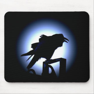 Raven Silhouette tegen Full Moon Muismat