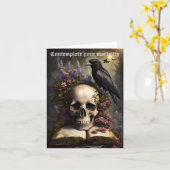 Raven Skull Boek en Bloemen Gotische Verjaardag Kaart (Gele Bloem)