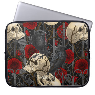 Ravens geheim. Donkere en humeurige gotische illus Laptop Sleeve