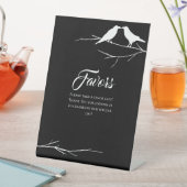 Ravens Gothic Wedding Favors Reclamebord Met Voetstuk (Insitu)