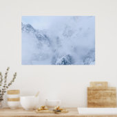Ravens, sneeuwbergen en wolken poster (Keuken)