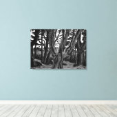 Ravilious - Woodland Outside Florence Canvas Afdruk (Insitu (Houten vloer))
