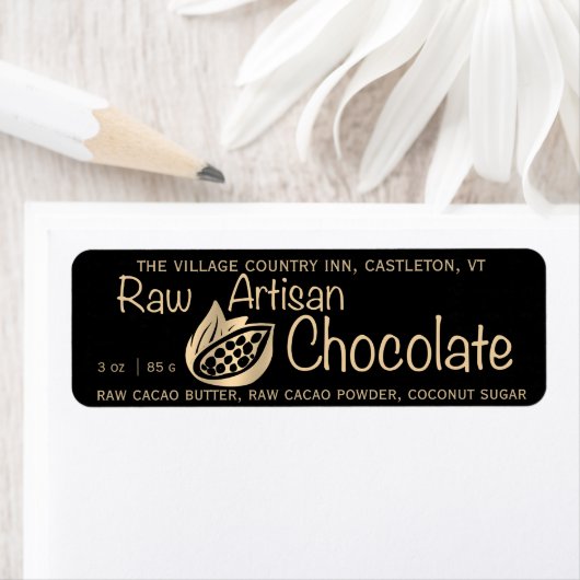 Raw Artisan Chocolate Gold op zwart productetiket Etiket (Insitu)