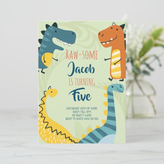 Raw-some Cute Dinosaur Birthday Uitnodiging (Staand voorkant)