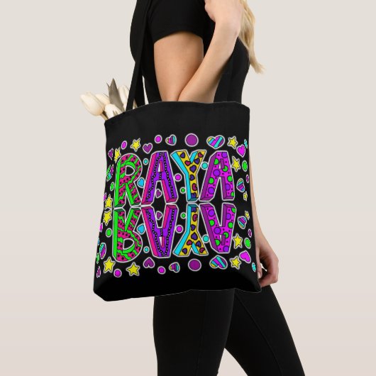 Raya, Meisje's Naam Harten en Sterren Kleurrijk Tote Bag (Dichtbij)