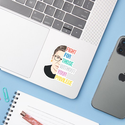 RBG citeert, vecht voor hen zonder uw voorrecht Sticker (Laptop met iPhone)